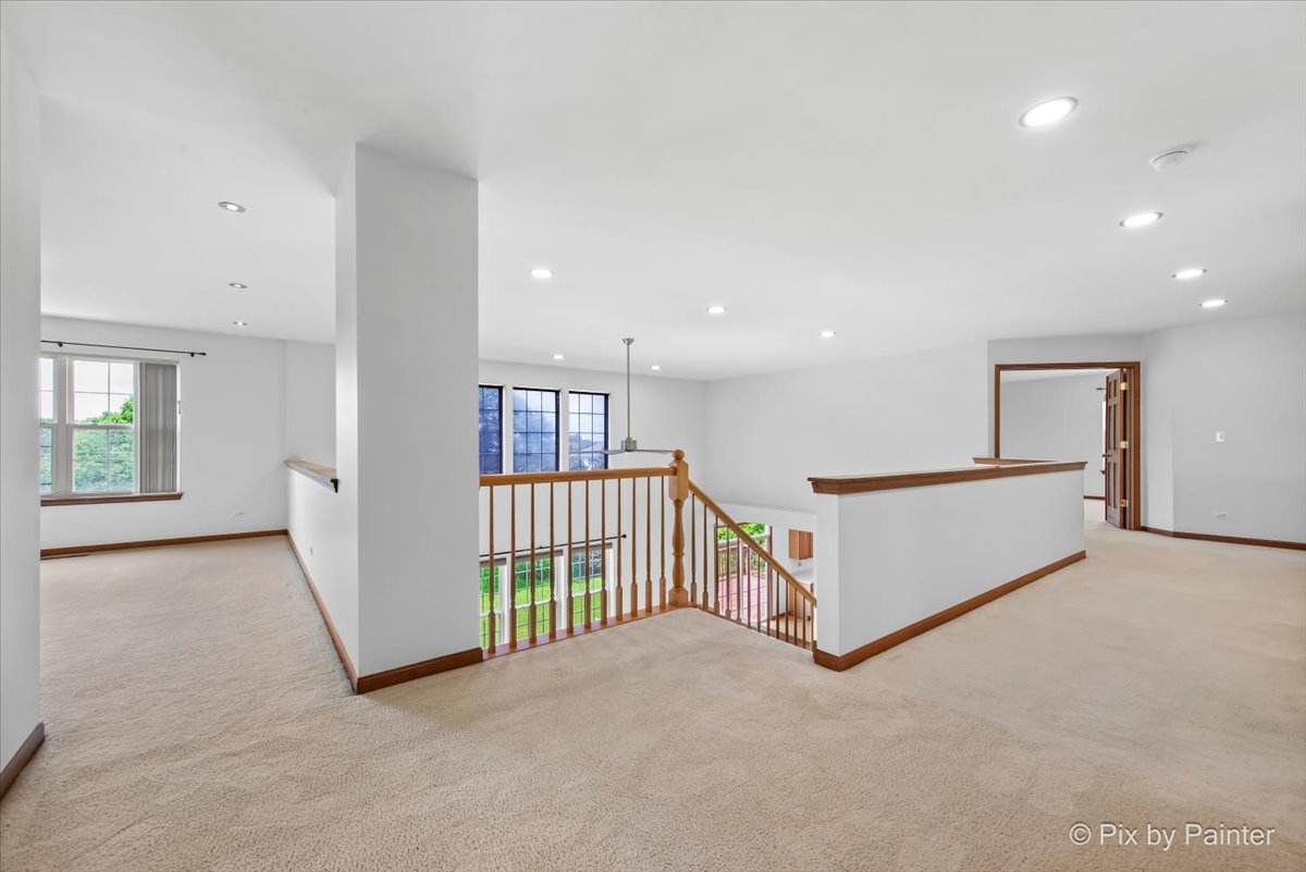 377 Sterling Circle Cary, IL 60013 - Photo 20 of 49