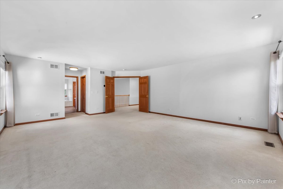 377 Sterling Circle Cary, IL 60013 - Photo 24 of 49