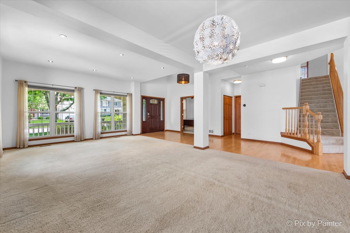 377 Sterling Circle Cary, IL 60013 - Photo 3 of 49