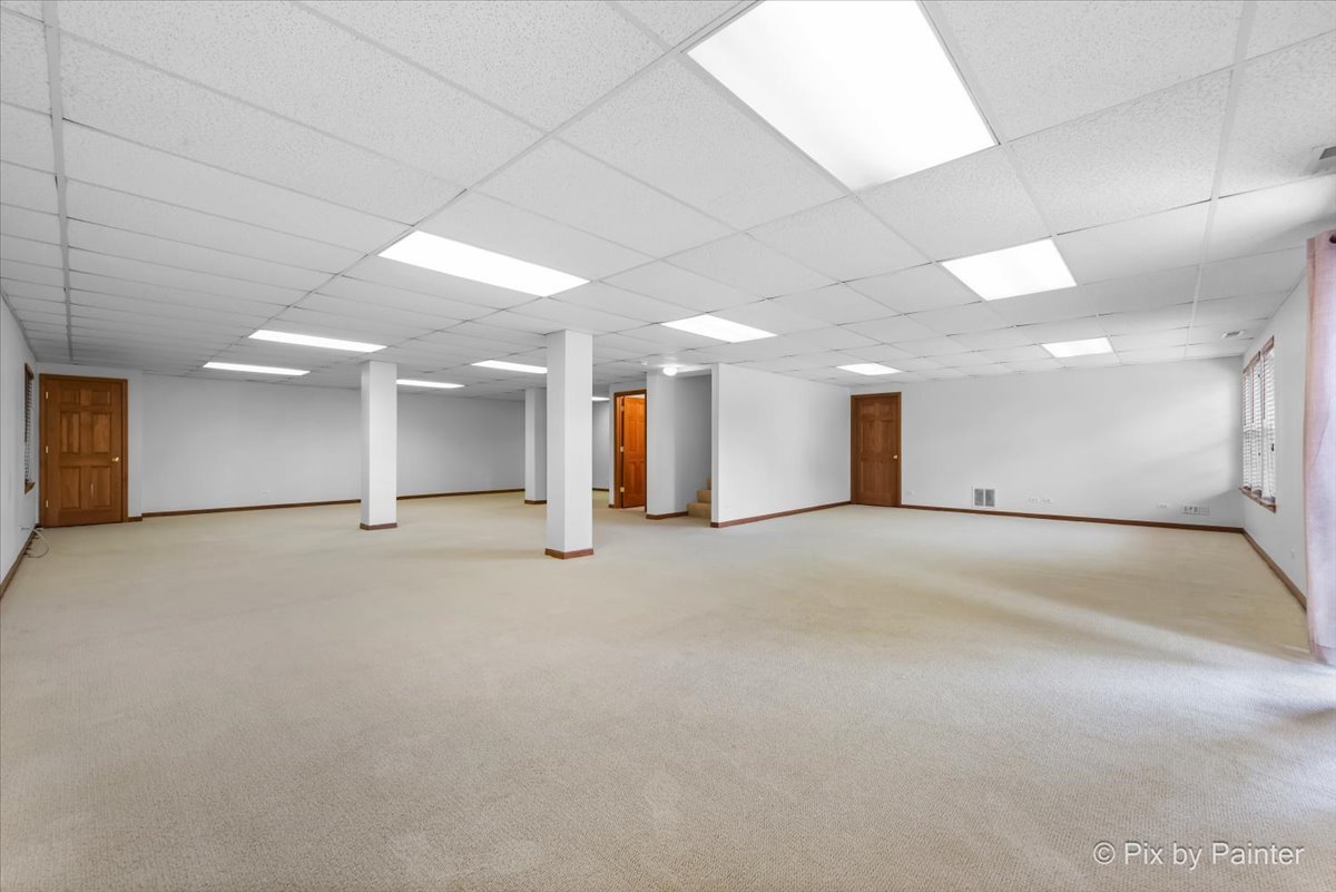 377 Sterling Circle Cary, IL 60013 - Photo 37 of 49