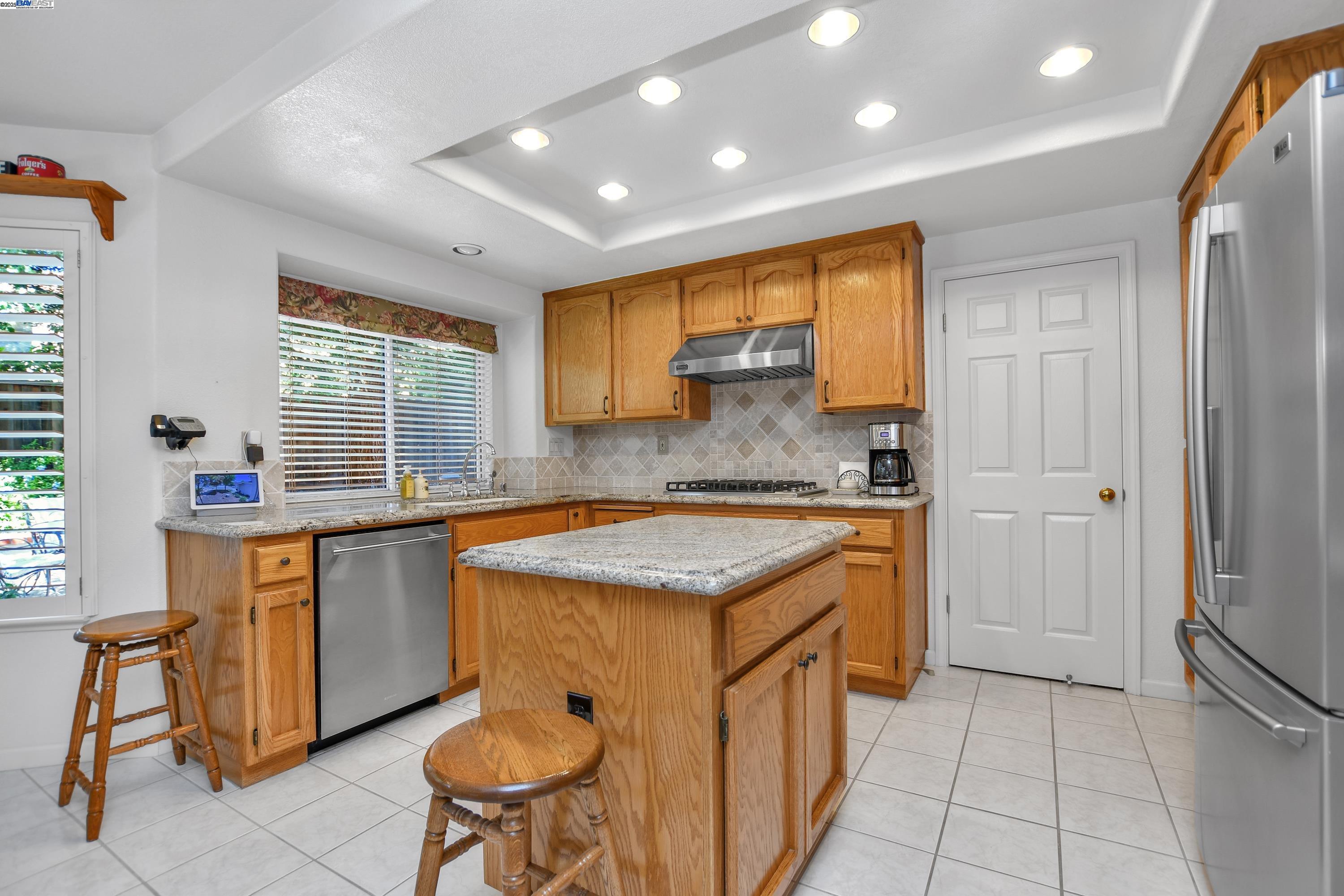 4528 Fallow Way Antioch, CA 94509 - Photo 19 of 44 large kitchen with breakfast nook