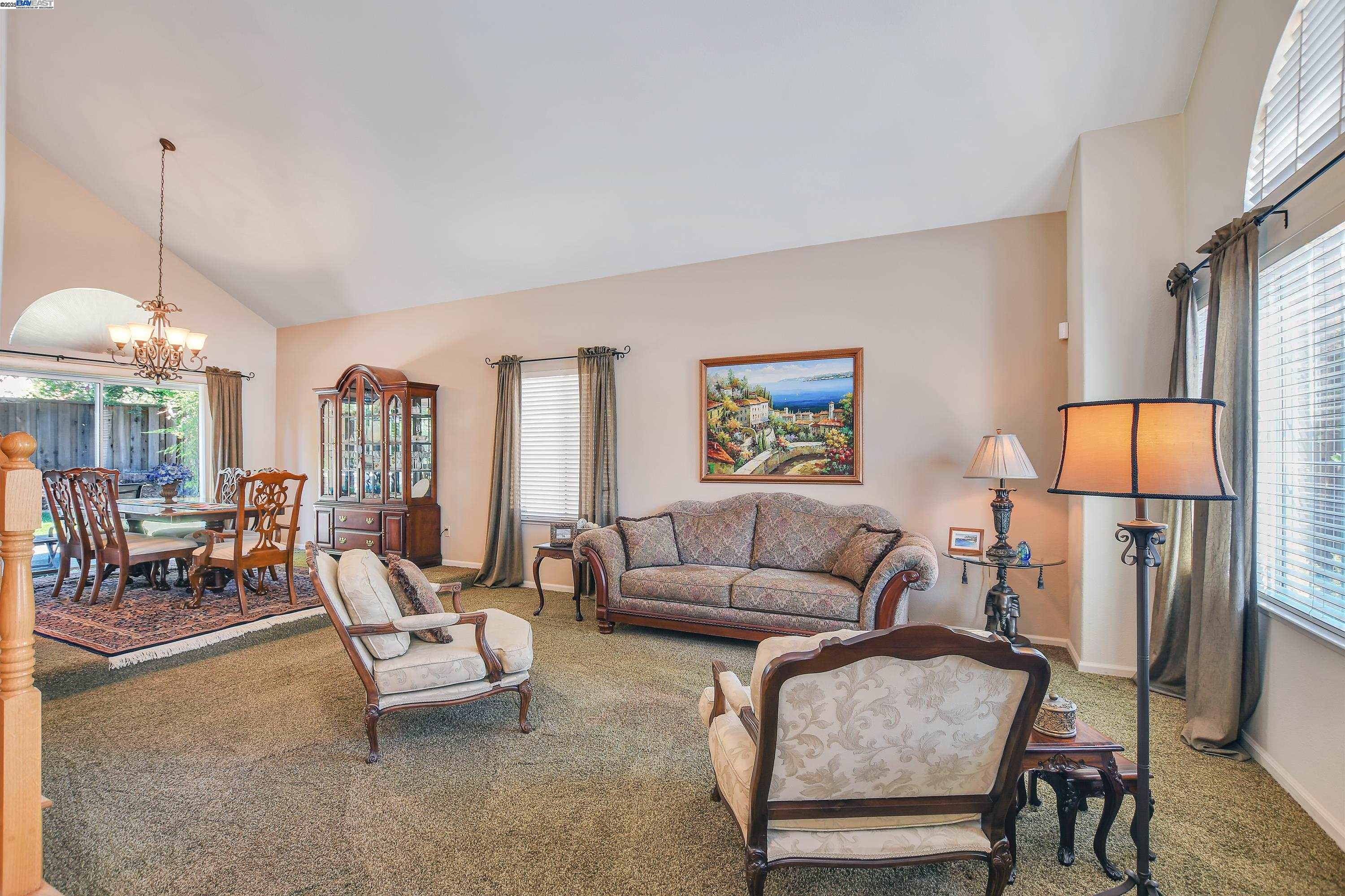 4528 Fallow Way Antioch, CA 94509 - Photo 5 of 44