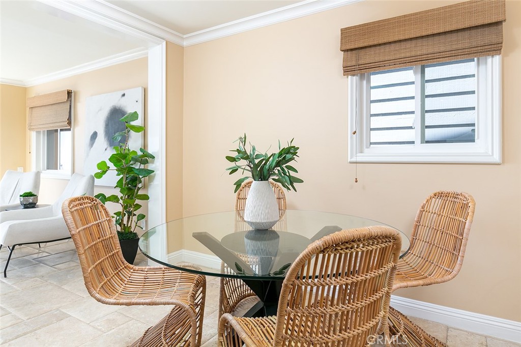 1706 West Oceanfront Newport Beach, CA 92663 - Photo 14 of 57 downstairs