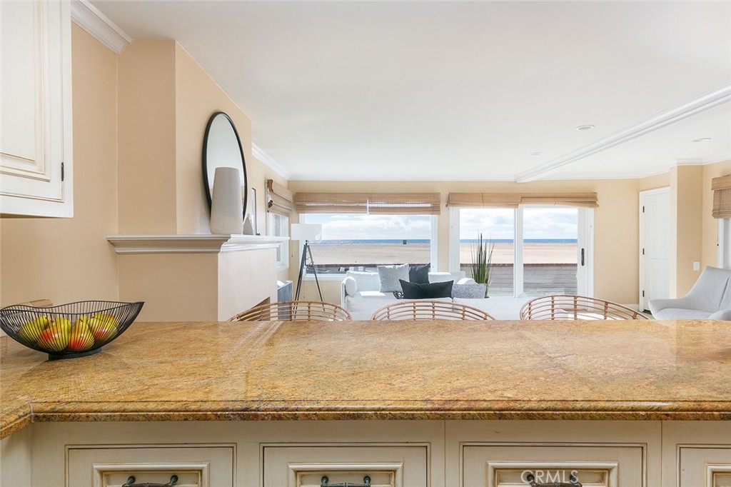 1706 West Oceanfront Newport Beach, CA 92663 - Photo 18 of 57 downstairs