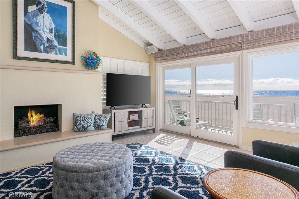 1706 West Oceanfront Newport Beach, CA 92663 - Photo 29 of 57 upstairs
