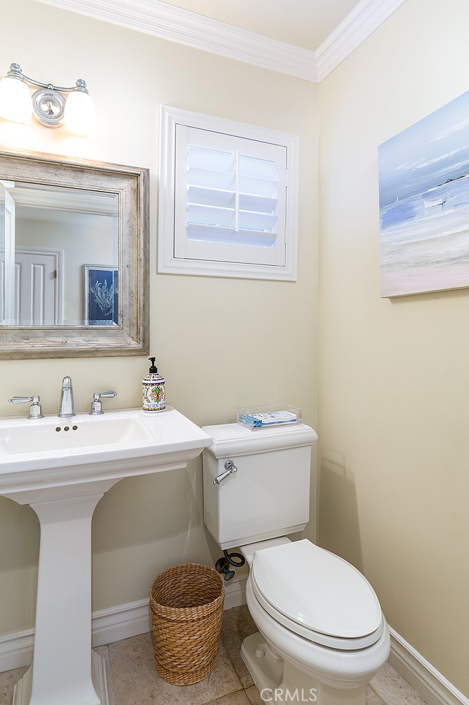 1706 West Oceanfront Newport Beach, CA 92663 - Photo 40 of 57 upstairs