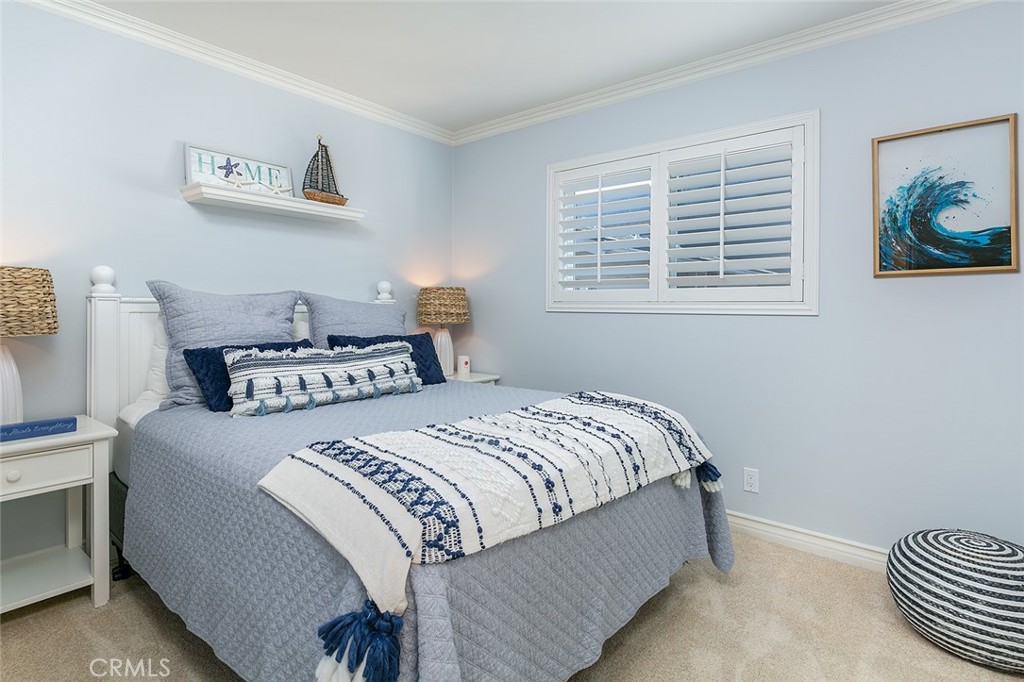 1706 West Oceanfront Newport Beach, CA 92663 - Photo 41 of 57 upstairs