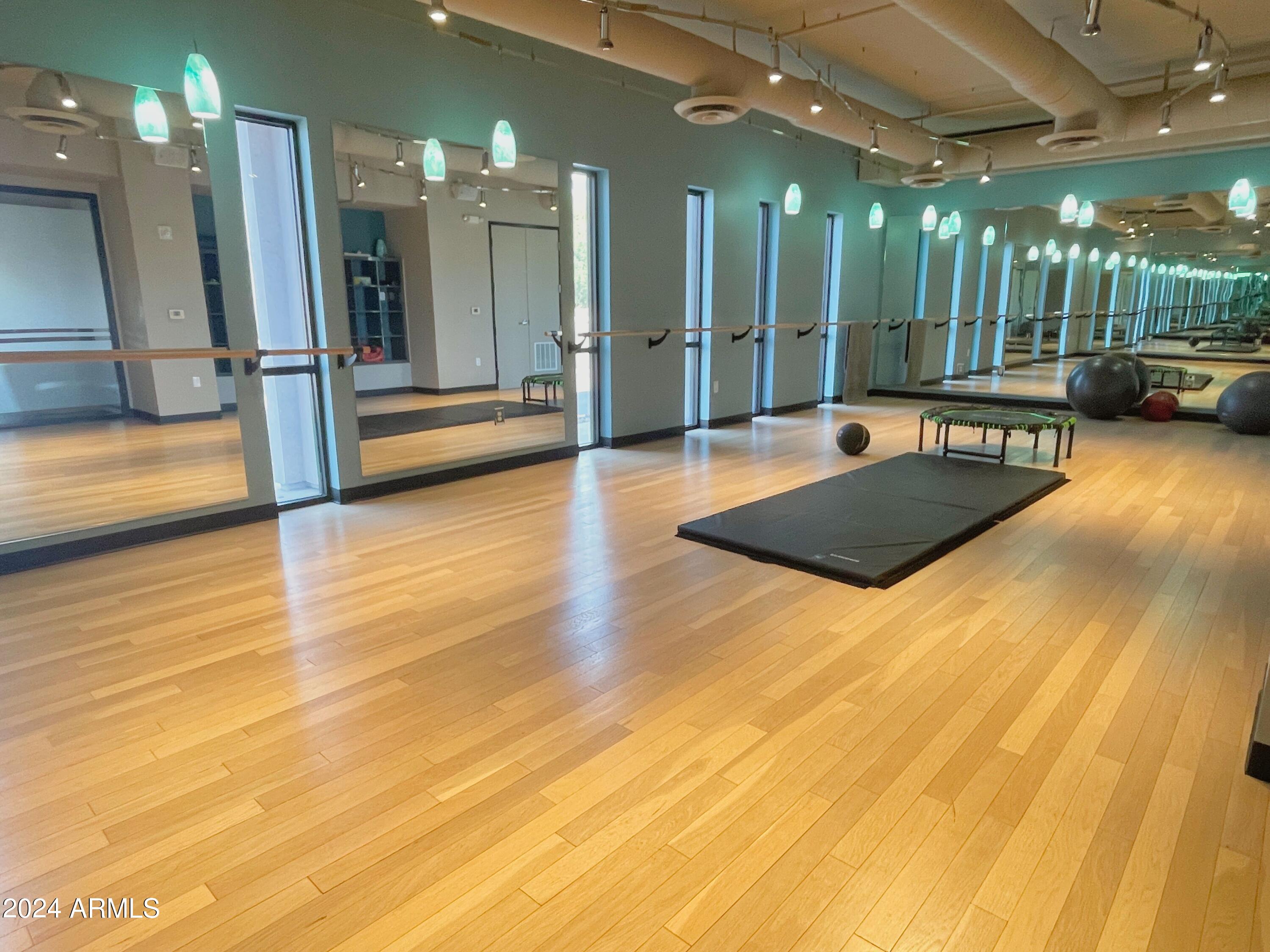 535 West Thomas Road, Unit 401 Phoenix, AZ 85013 - Photo 15 of 22