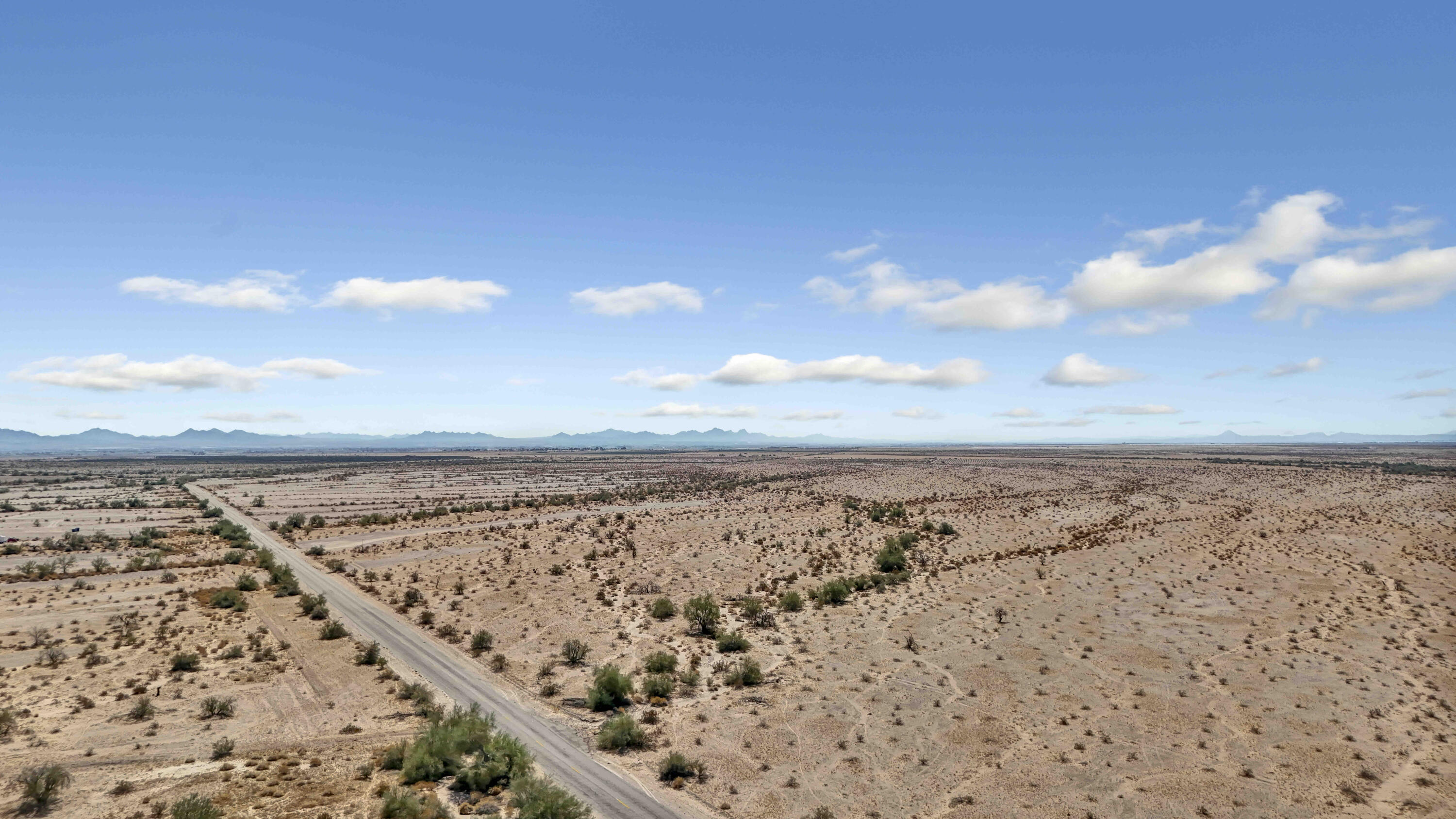 0 Midland Road Blythe, CA 92225 - Photo 5 of 7 a view of an ocean
