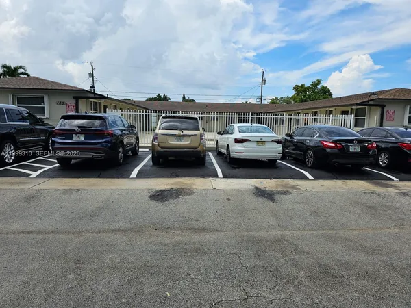 $1,250 | 130 West 13th Street, Unit 9, Hialeah, FL 33010