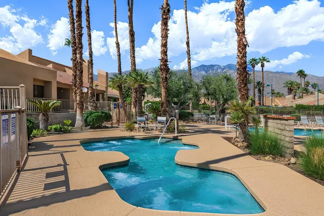 $495,000 | 2950 East Escoba Palm Springs, Unit I, Palm Springs, CA 92264