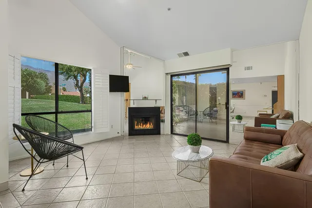$495,000 | 2950 East Escoba Palm Springs, Unit I, Palm Springs, CA 92264