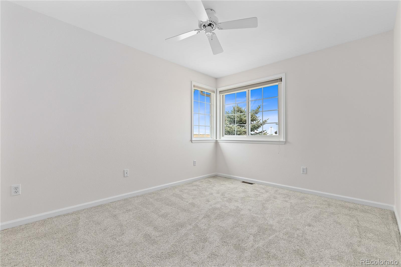8642 Canongate Lane Highlands Ranch, CO 80130 - Photo 32 of 50