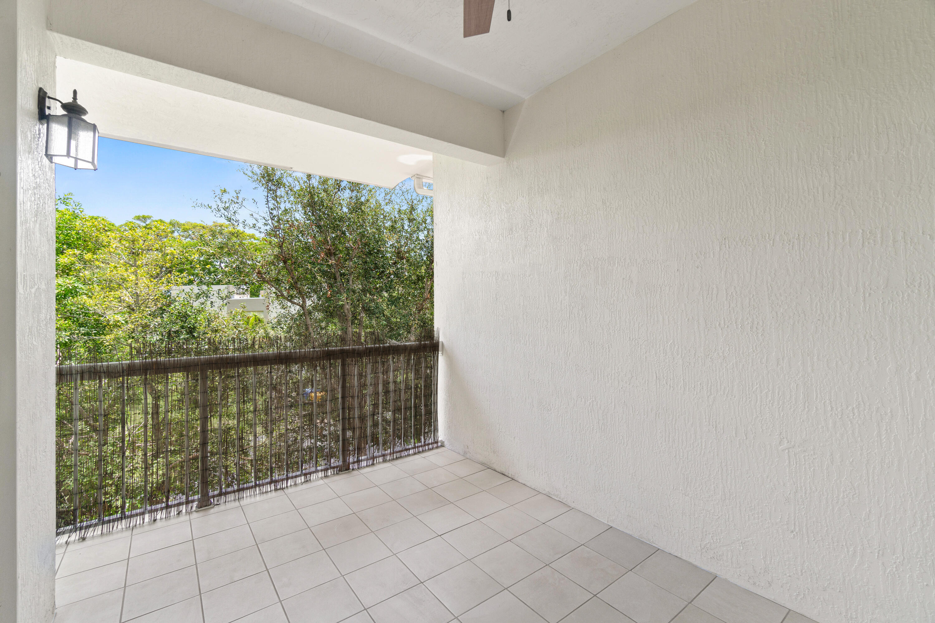 100 Northwest 69th Circle, Unit 102 Boca Raton, FL 33487 - Photo 20 of 33 Owner's Suite