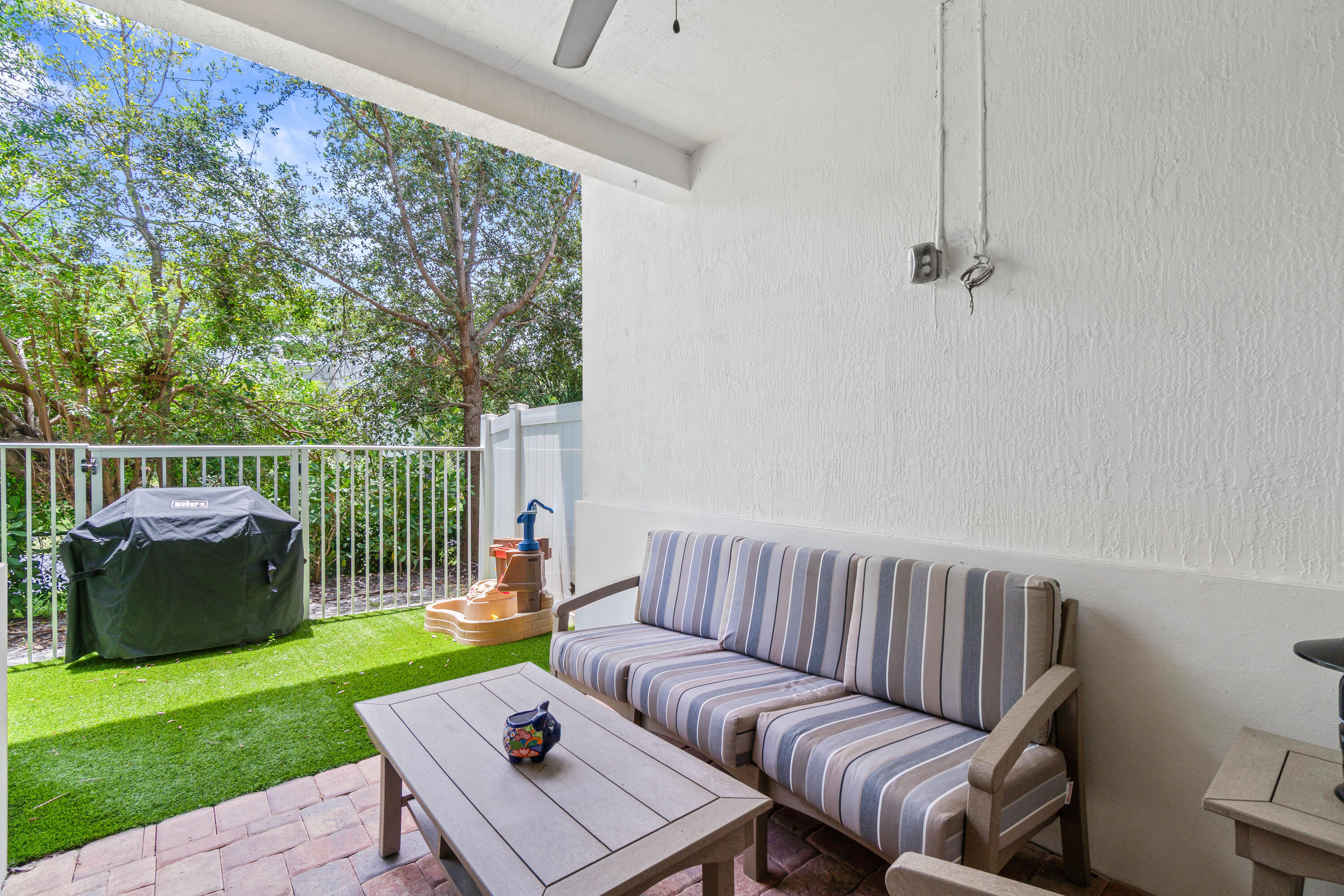 100 Northwest 69th Circle, Unit 102 Boca Raton, FL 33487 - Photo 32 of 33 Patio/Backyard