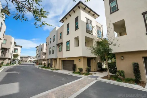 $679,000 | 2325 Verano Wy. Way, Vista, CA 92081