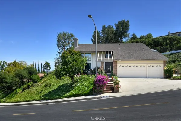$1,895,000 | 19970 Greenbriar Drive, Tarzana, CA 91356