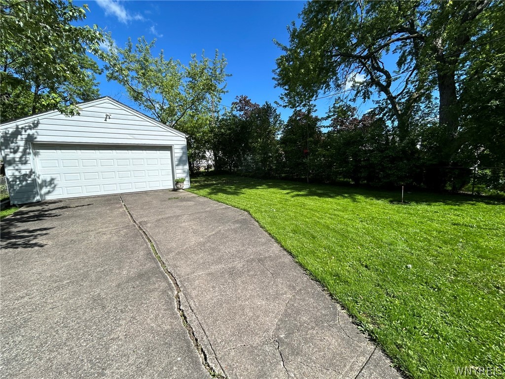 1835 Military Road Tonawanda, NY 14217 - Photo 3 of 28