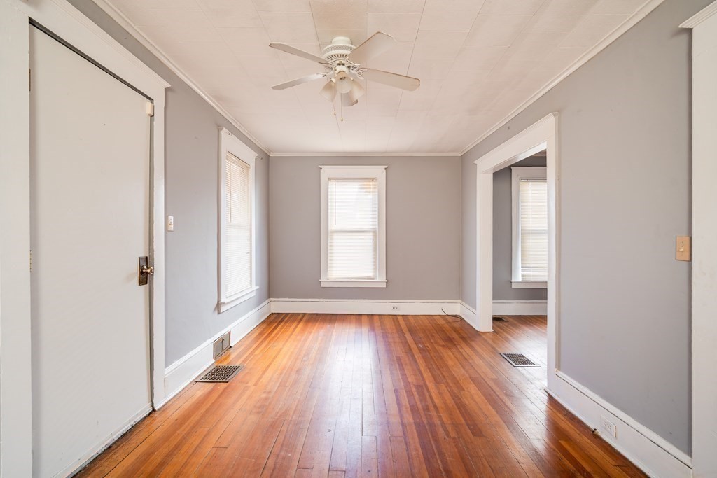 983 Carew Street Springfield, MA 01104 - Photo 15 of 24 Gallery Image 15