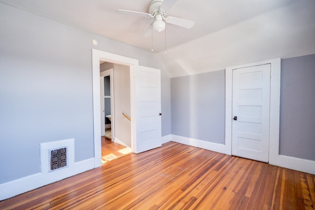 983 Carew Street Springfield, MA 01104 - Photo 16 of 24 Gallery Image 16