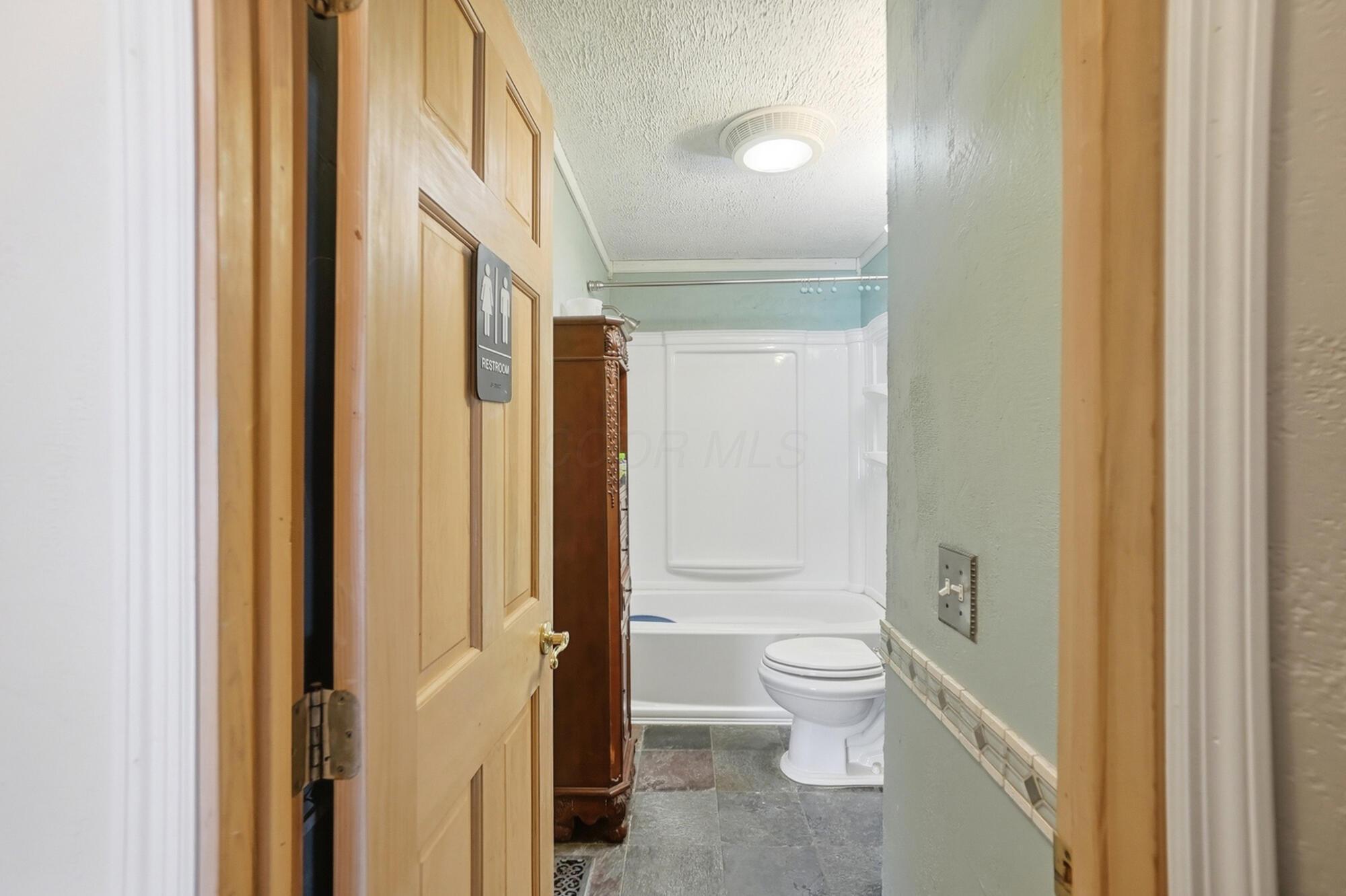9090 Wesleyan Church Road Southwest Pataskala, OH 43062 - Photo 45 of 67 037