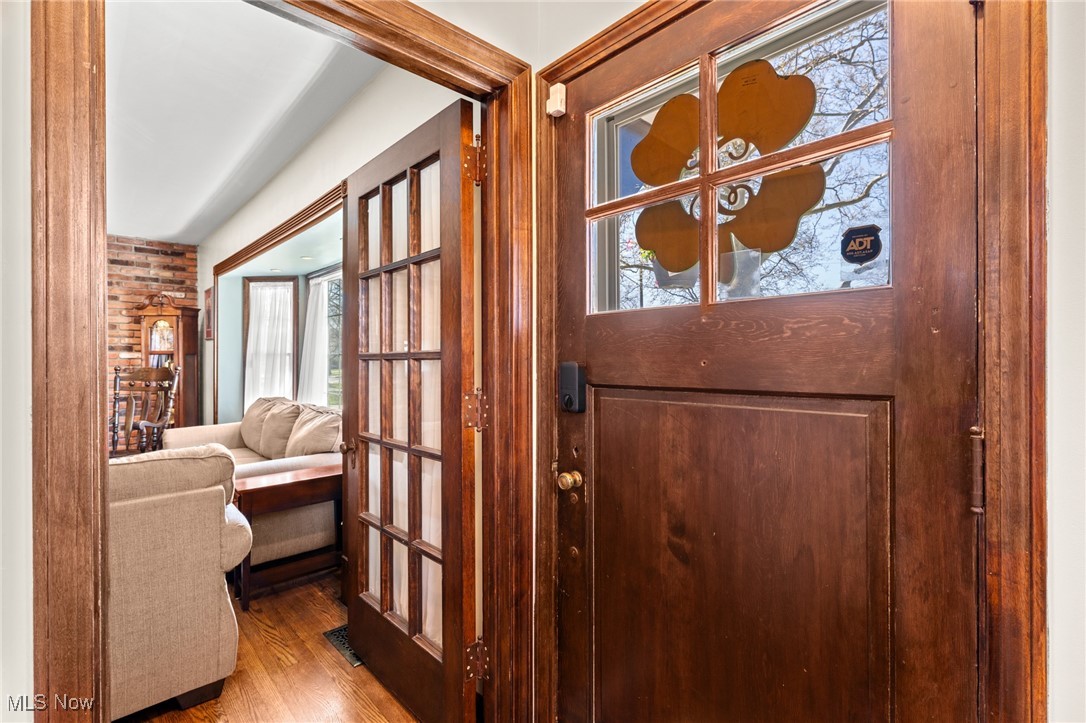4133 Bayard Road Cleveland, OH 44121 - Photo 2 of 43