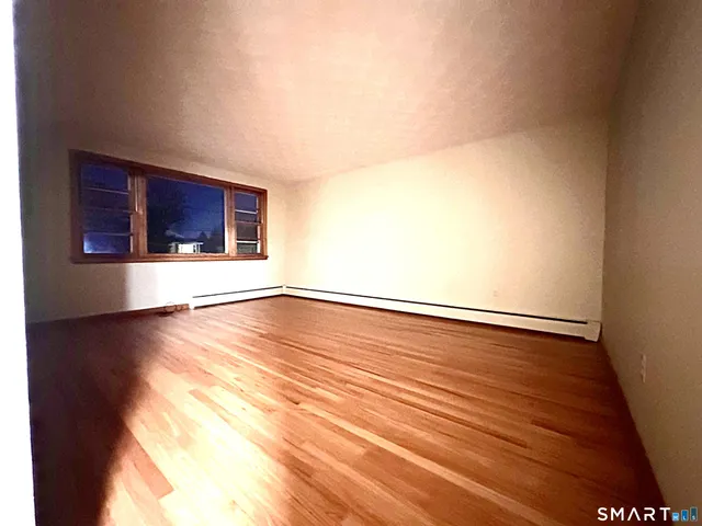 $1,800 | 138 Carroll Street, New Britain, CT 06053