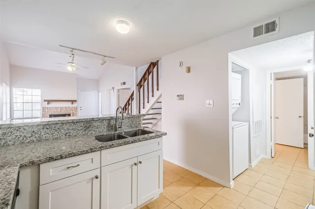 $130,000 | 11983 Bob White Drive, Unit 17852, Houston, TX 77035