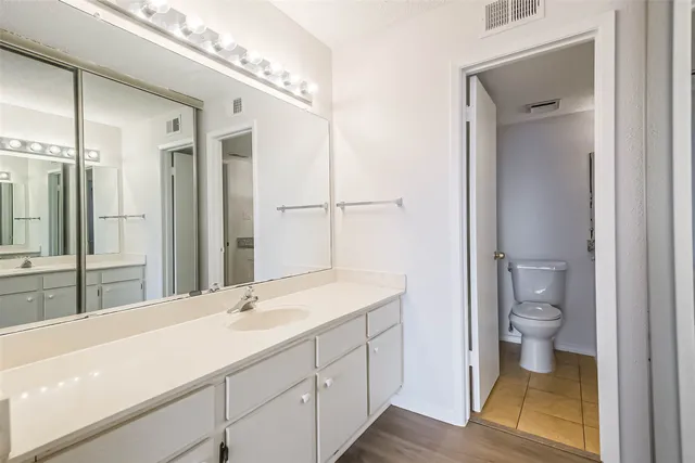 $130,000 | 11983 Bob White Drive, Unit 17852, Houston, TX 77035