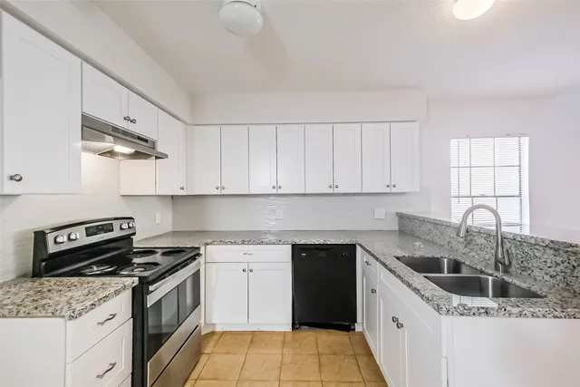 $130,000 | 11983 Bob White Drive, Unit 17852, Houston, TX 77035