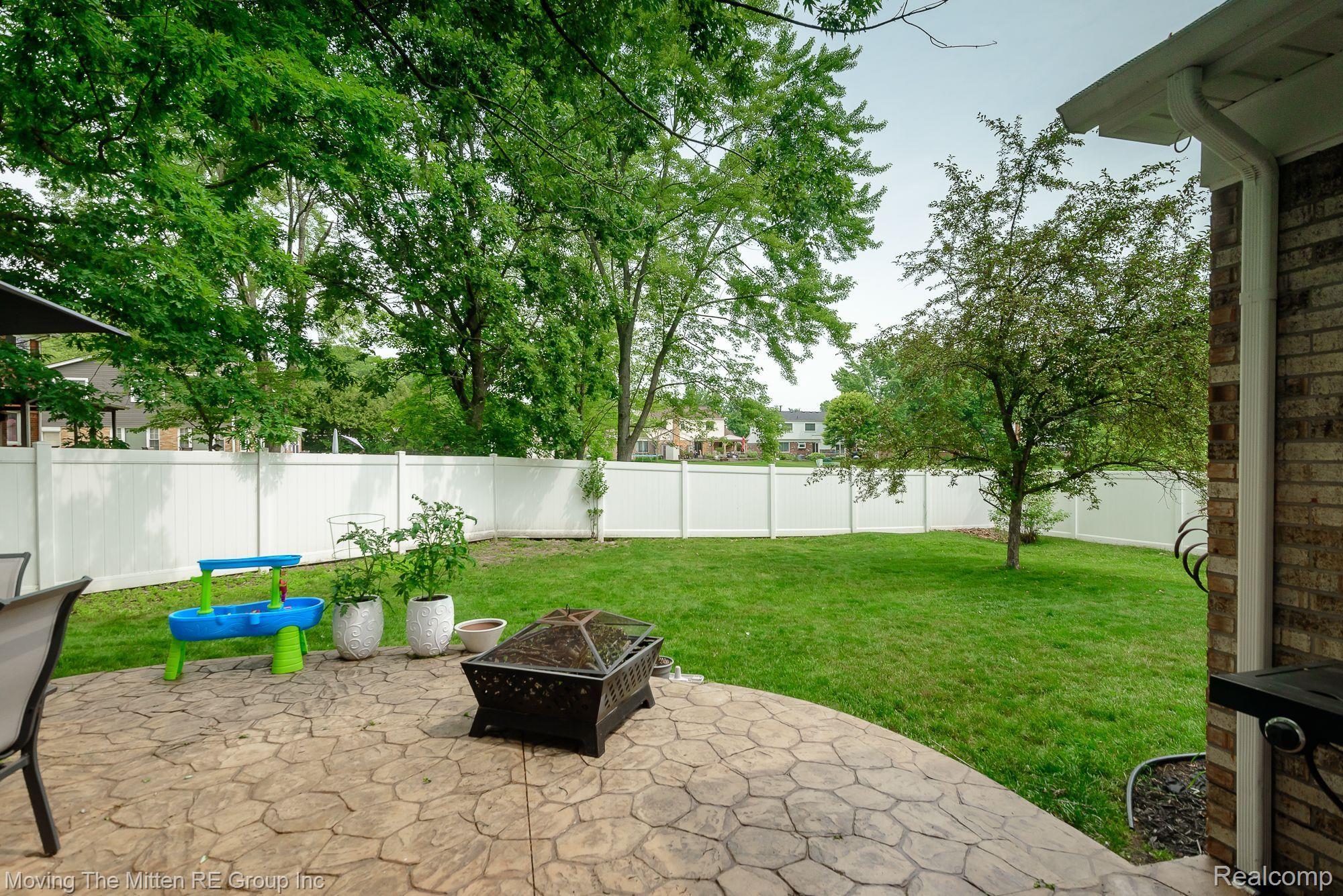 7710 Chichester Road Canton, MI 48187 - Photo 46 of 60 Gallery Image 46