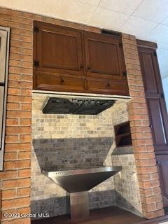 1718 Randolph Road Schenectady, NY 12308 - Photo 9 of 44 IMG_7387