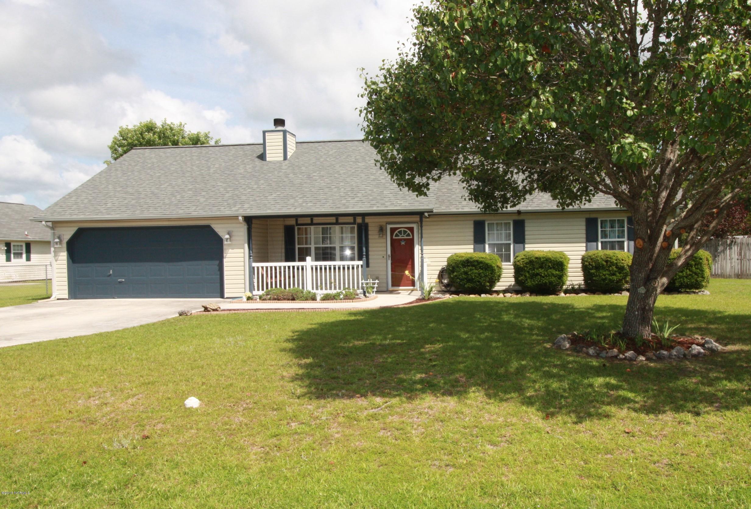 161 Parnell Road Hubert, NC 28539 - Photo 1 of 30 IMG_0261