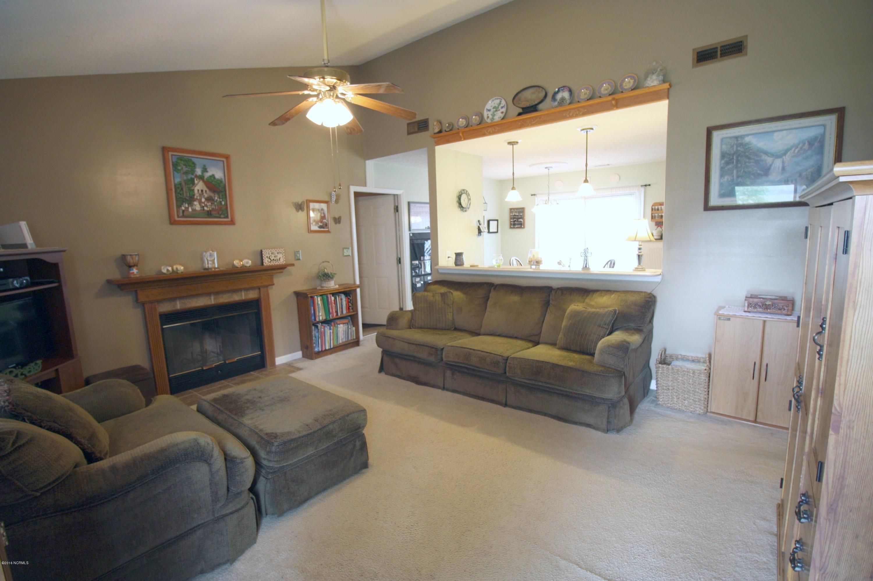 161 Parnell Road Hubert, NC 28539 - Photo 5 of 30 IMG_9954