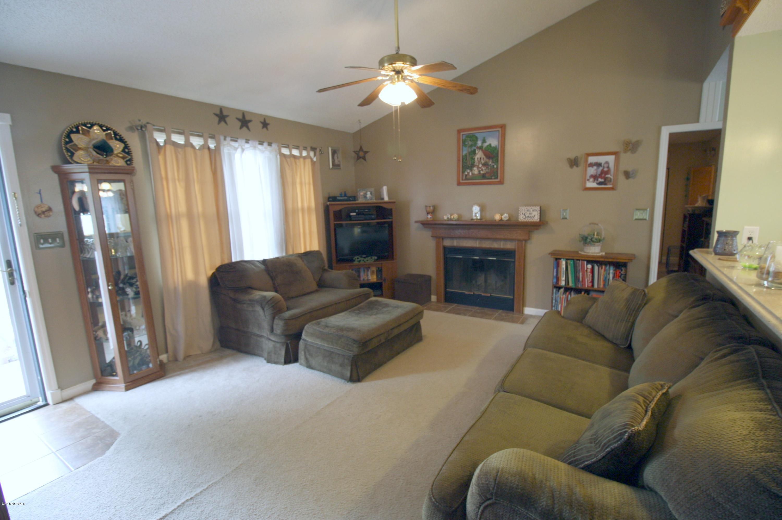 161 Parnell Road Hubert, NC 28539 - Photo 6 of 30 IMG_9955