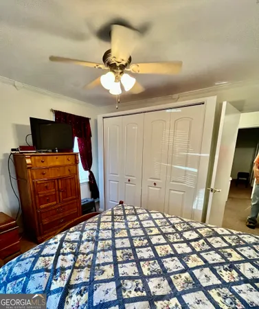 a view of a storage & utility room