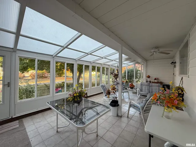 $169,900 | 206 North Robinson Street, Lewistown, IL 61542