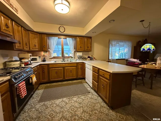 $169,900 | 206 North Robinson Street, Lewistown, IL 61542