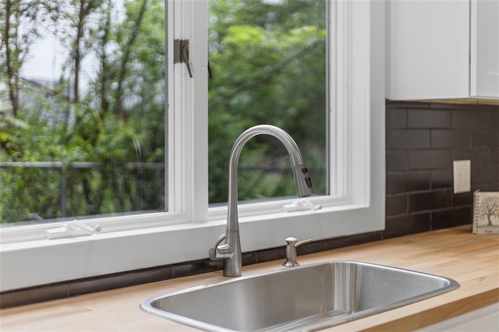 234 Navajo Road Pittsburgh, PA 15241 - Photo 11 of 34