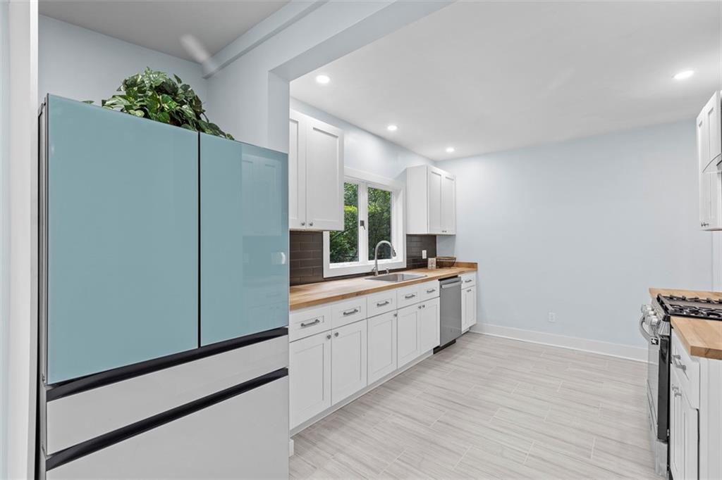 234 Navajo Road Pittsburgh, PA 15241 - Photo 13 of 34