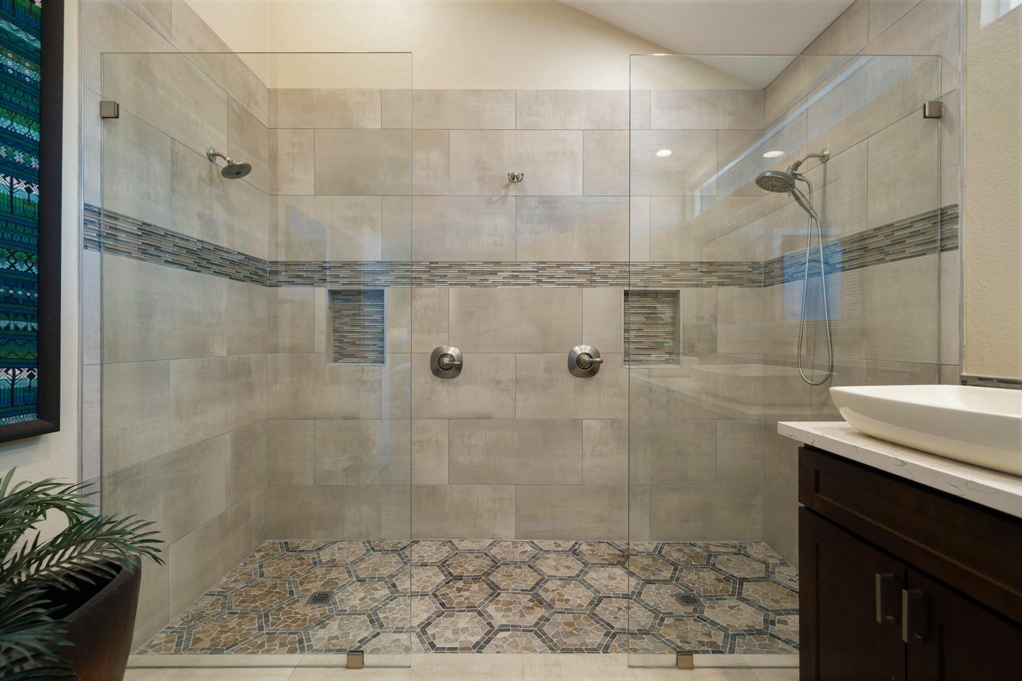 33 Colonial Drive Rancho Mirage, CA 92270 - Photo 38 of 62 a bathroom with a shower