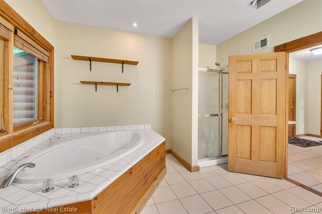 3754 Brighton Road Howell, MI 48843 - Photo 24 of 62