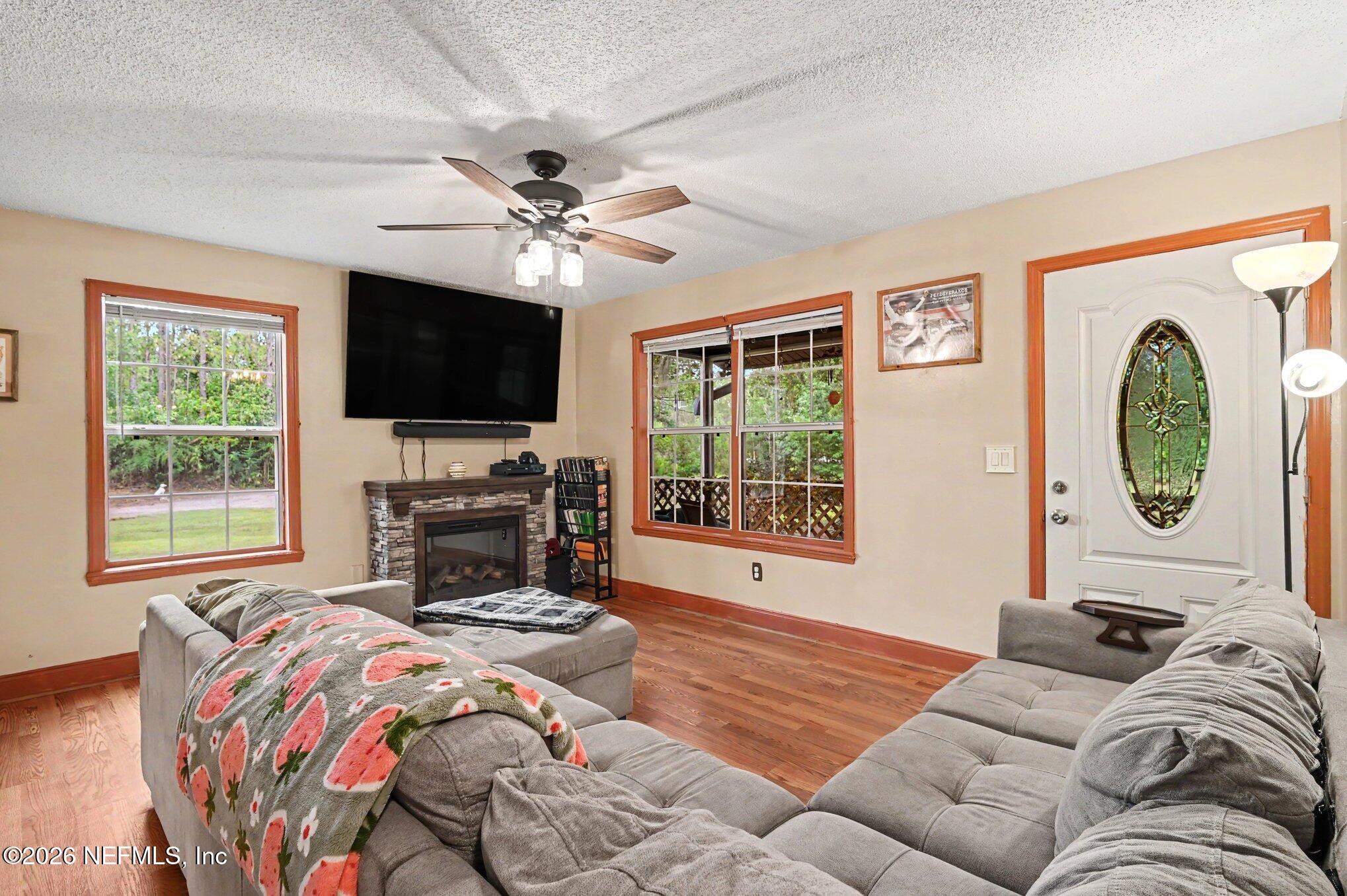 490 Pine Woods Road Ormond Beach, FL 32174 - Photo 3 of 29 004_file_5256