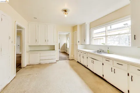 $940,000 | 1839 Dwight Way, Berkeley, CA 94704