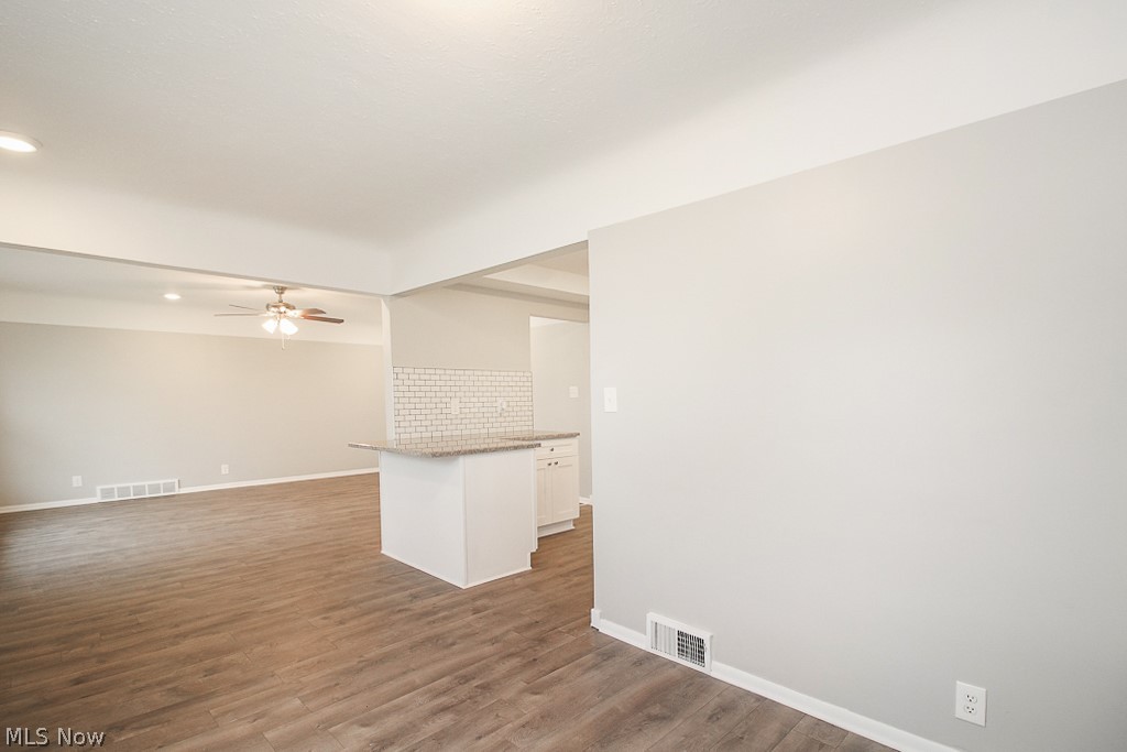 4942 South Sedgewick Road Cleveland, OH 44124 - Photo 6 of 16 Gallery Image 6
