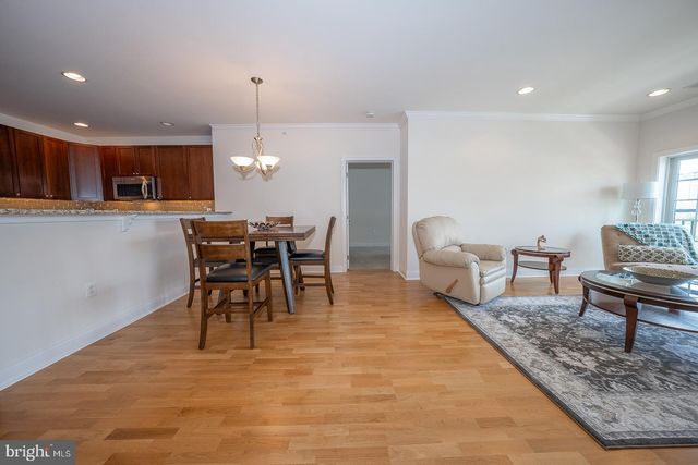 $610,000 | 700 Commodore Court, Unit 2746, Philadelphia, PA 19146