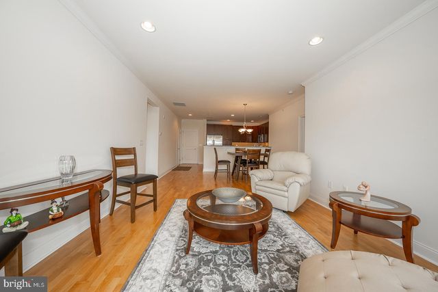 $610,000 | 700 Commodore Court, Unit 2746, Philadelphia, PA 19146