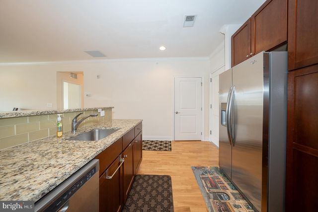 $610,000 | 700 Commodore Court, Unit 2746, Philadelphia, PA 19146