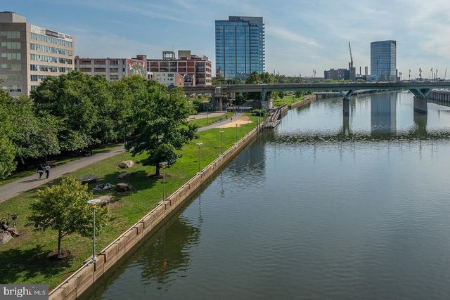 $610,000 | 700 Commodore Court, Unit 2746, Philadelphia, PA 19146