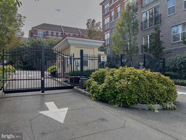 $610,000 | 700 Commodore Court, Unit 2746, Philadelphia, PA 19146